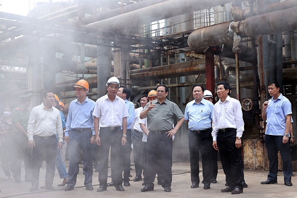 Thủ tướng Chính phủ Phạm Minh Chính kiểm tra, làm việc tại Công ty cổ phần phân đạm và hóa chất Hà Bắc